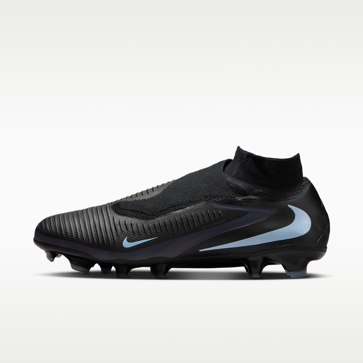 Nike Phantom Football Boots. Nike RO